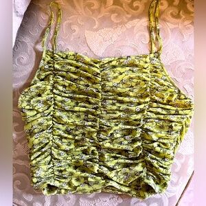 Dainty, floral ruched top.